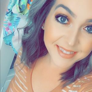 Meet your Posher, Amber